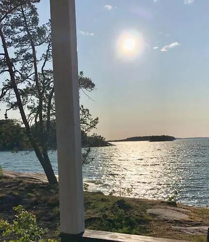 Klippan - Moekki Omalla Rannalla Nauvossa *